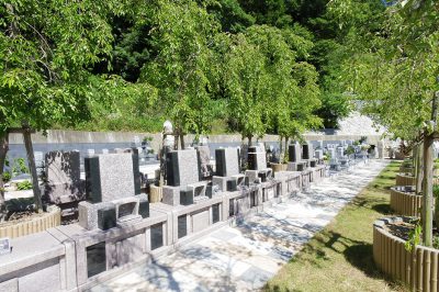 名方池ロイヤルパーク　永代管理墓　桜の園