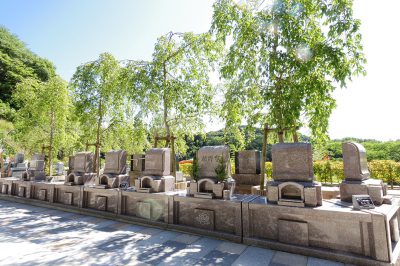 名方池ロイヤルパーク　永代管理墓　桜の園