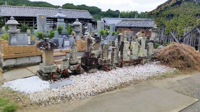 大島石石塔の新設及び墓所のリフォーム