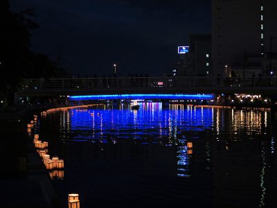 徳島市　新町川　灯籠流し
